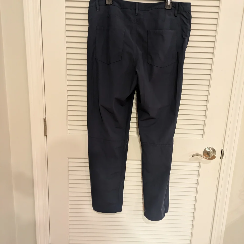 All in Motion Navy Chinos Size 38/32
